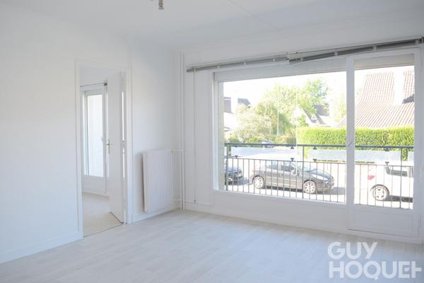 2 PIECES LES ESSSARTS LE ROI