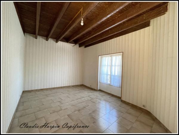 Dpt (79), à vendre ALLONNE maison P7 - 182 m² habitable - 5 ch -