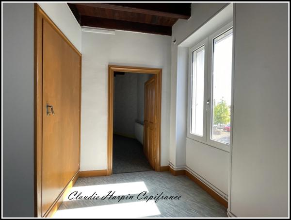 Dpt (79), à vendre ALLONNE maison P7 - 182 m² habitable - 5 ch -