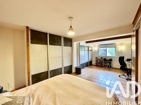 Maison à vendre 6 pièces 146 m² Sainte-Eulalie
