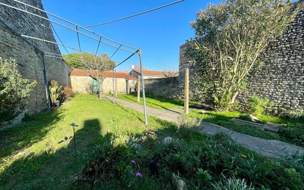 Maison à vendre    5 pièces •  Le Château-d'Oléron