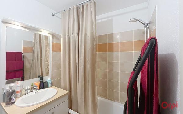 Appartement à vendre    2 pièces • 38,41 m2 Vichy