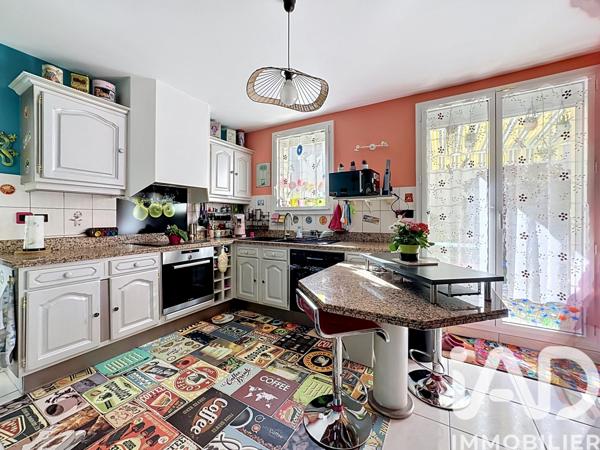 Maison à vendre 7 pièces 179 m² Saint-Germain-lès-Corbeil