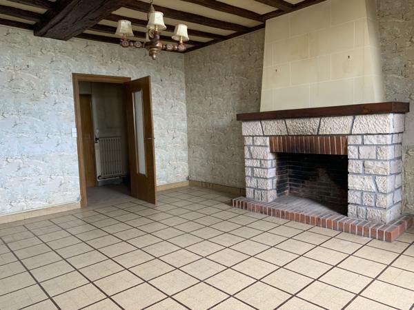 Vente Maison93 m² - 4 Pièces - MESLAY (41100)