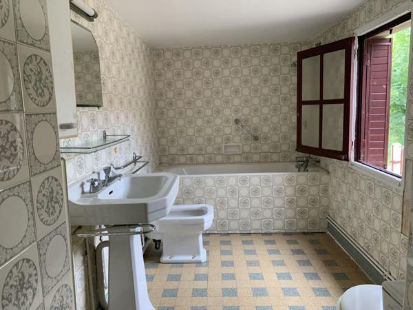 Vente Maison93 m² - 4 Pièces - MESLAY (41100)