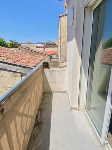 Bordeaux Saint-Nicolas T1 bis avec balcon