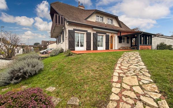 Maison à vendre    4 pièces •  Saran