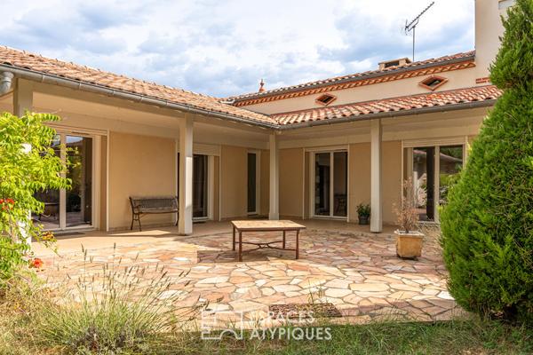 Maison de caractère avec piscine et jardin paysagé à Montech
