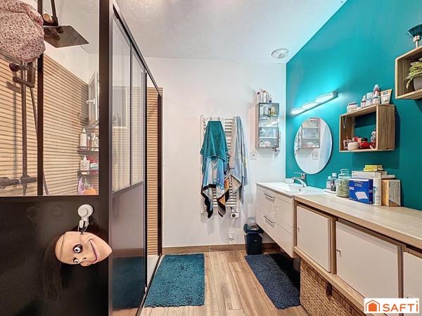 à quelques minutes des commodités et gare