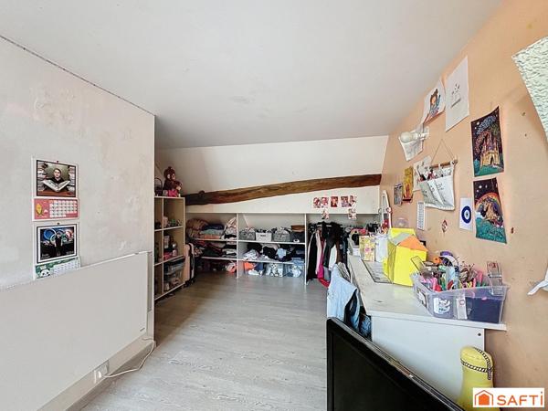 à quelques minutes des commodités et gare