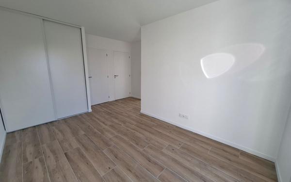 Maison à vendre    5 pièces •  Médis