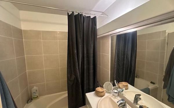 Appartement à vendre    2 pièces • 50,35 m2 Marseille 8