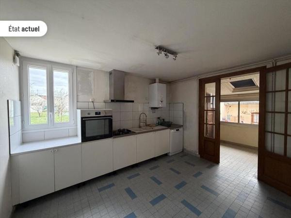 Maison à vendre 92 000 € Saint-Amand-Montrond 4 p 101 m² DPE E