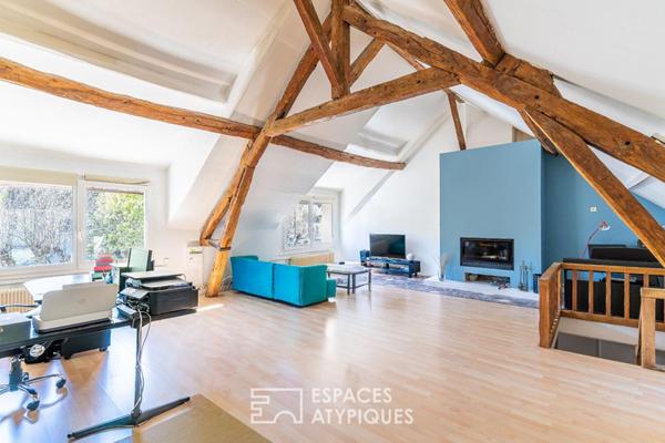 Maison de ville avec jardin et dépendance à aménager