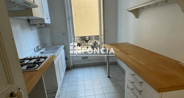 Location Appartement 4 pièces 88.15 m² - Paris 75014