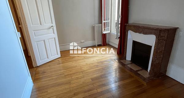 Location Appartement 4 pièces 88.15 m² - Paris 75014
