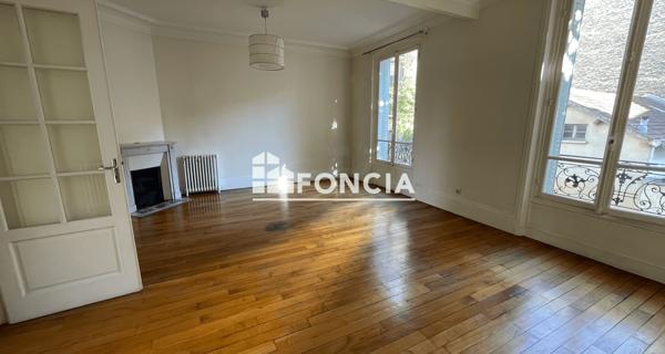 Location Appartement 4 pièces 88.15 m² - Paris 75014