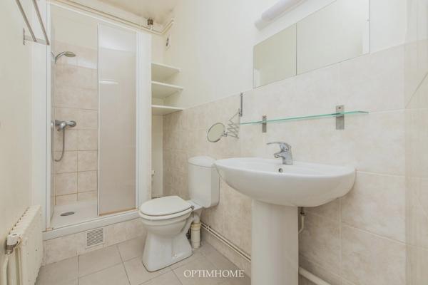 Appartement de 3 pièces / 69 m² SAINT MANDE (94) - Quartier Notre Dame - proche Bois de Vincennes - Fort potentiel - A rénover
