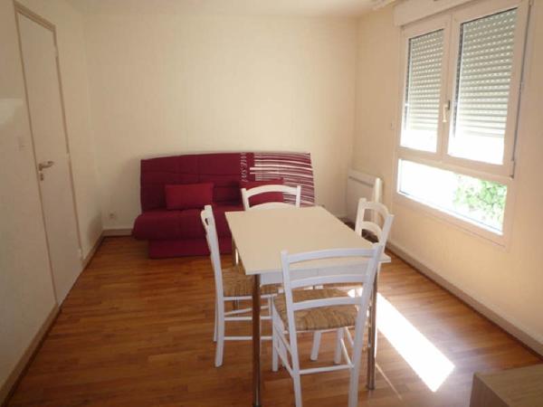Location appartement Poitiers - 1 pièce(s) - 24 m² - 455 € par mois