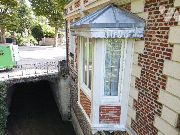 A 2 pas du centre ville – Cette magnifique maison de Maître de 158 m² habitable