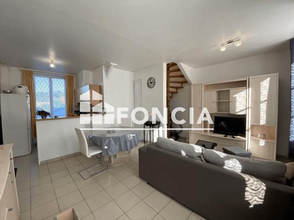Location Appartement 3 pièces 67.4 m² - 122 & 124 RUE FOURNET Lisieux 14100