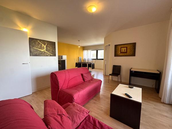 Rochefort : Appartement T3 de 73 m² vue sur le port, terrasse et garage