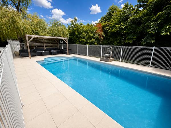 Maison
         6 pièces
        - 165 m² Bien prestige 499 000 € *