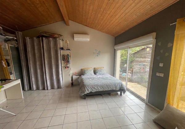 Maison
         6 pièces
        - 165 m² Bien prestige 499 000 € *