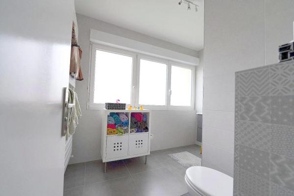 Maison mitoyenne 1 côté Mondelange 100 m²