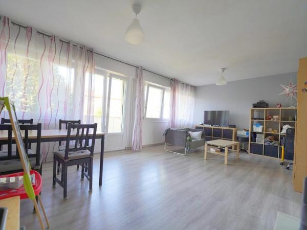 Maison mitoyenne 1 côté Mondelange 100 m²