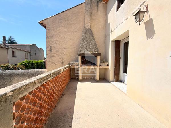 À VENDRE  84530 VILLELAURE  MAISON DE VILLAGE T4 D'ENVIRON 94 m² AVEC COUR, TERRASSE ET CAVE