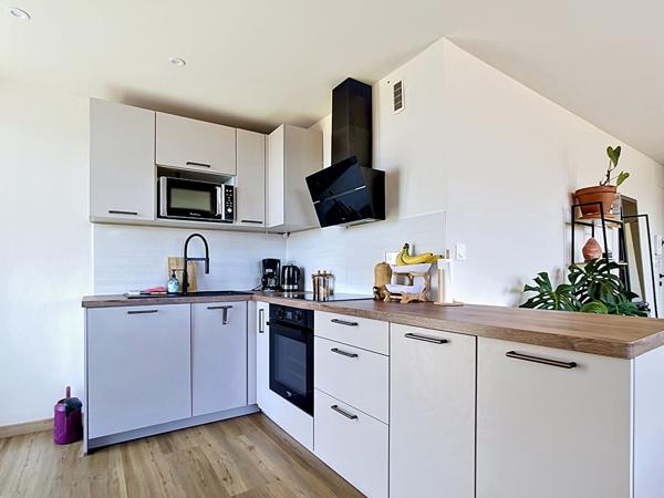 Vue PANORAMIQUE : Appartement T3 à vendre au 12ème étage à Marseille - Quartier Michelet