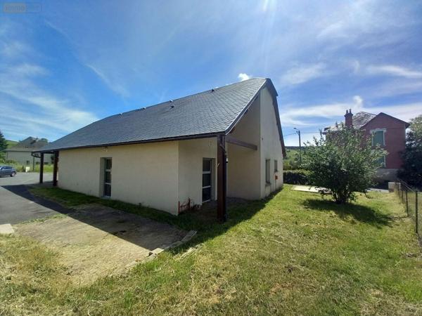 Local mixte (Pro/Hab) à vendre à Allanche dans le Cantal (15160), ref : FG/2208