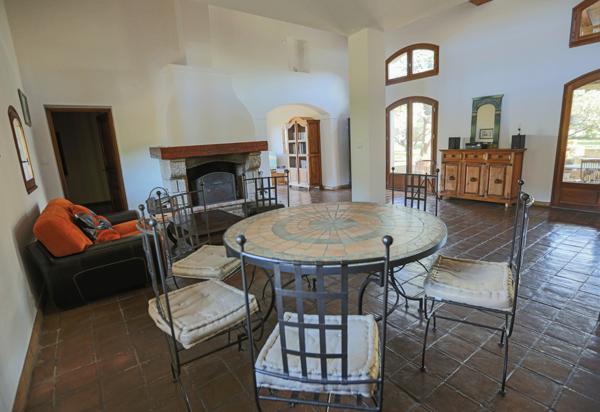 Ganges (34190) Superbe villa T5 avec piscine et terrain paysagé