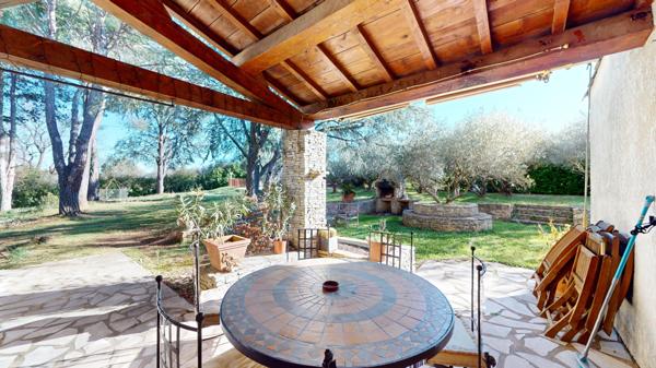 Ganges (34190) Superbe villa T5 avec piscine et terrain paysagé