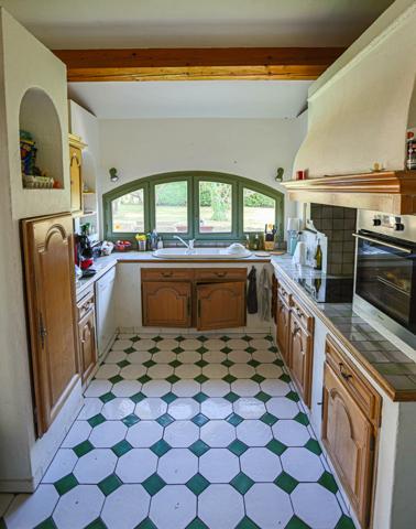 Ganges (34190) Superbe villa T5 avec piscine et terrain paysagé