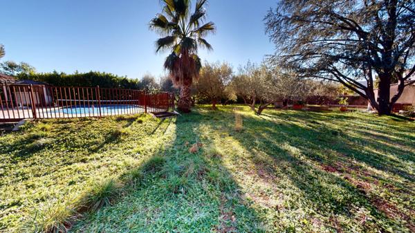 Ganges (34190) Superbe villa T5 avec piscine et terrain paysagé