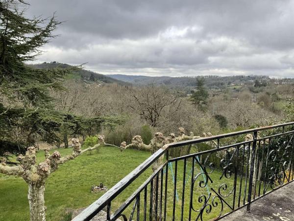 Maison à vendre à Gourdon dans le Lot (46300), ref : 46051/310