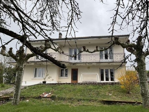 Maison à vendre à Gourdon dans le Lot (46300), ref : 46051/310