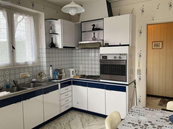 Maison à vendre à Gourdon dans le Lot (46300), ref : 46051/310