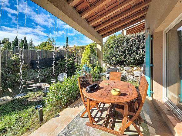 Maison Pierrevert 4 pièces 89 m2 Terrasse couverte, Jardin & Garage !!