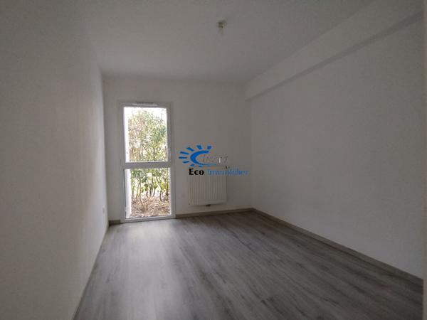 AYTRE APPARTEMENT T3 62 M² TERRASSE 2 PLACES DE PARKING  Aytre
