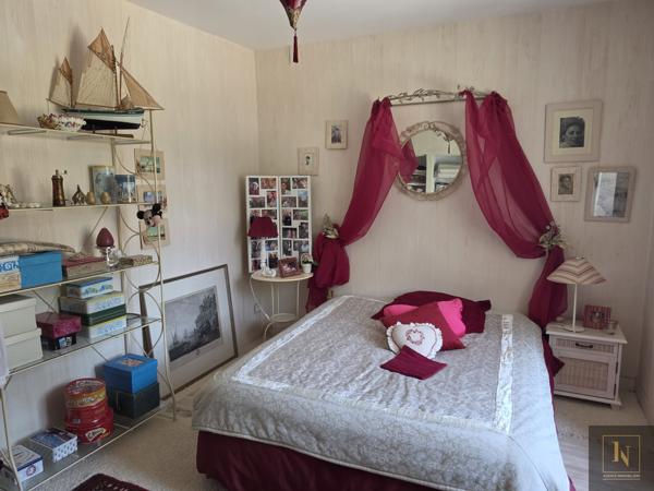 Maison 10 pièce(s) 6 chambre(s) 400 m²