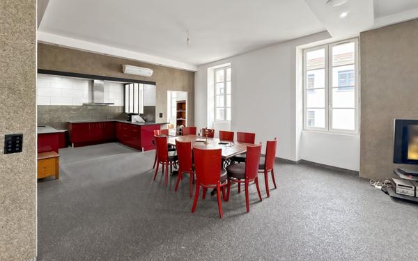 Appartement à vendre    3 pièces • 103,70 m2 Valence