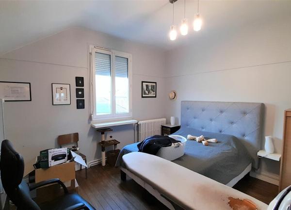 Maison à vendre    4 pièces • 74,67 m2 Saint-Léger-du-Bourg-Denis