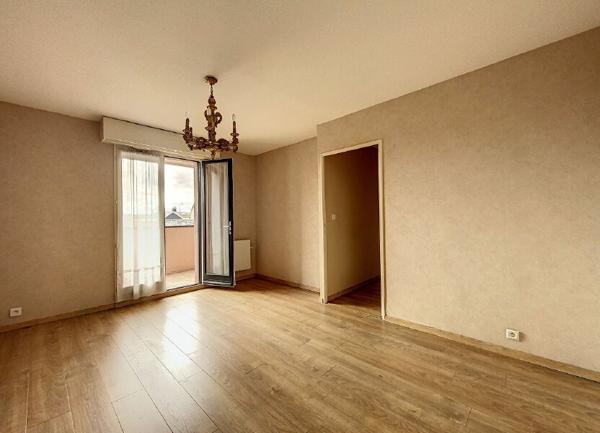 Appartement à vendre    5 pièces •  Montluçon