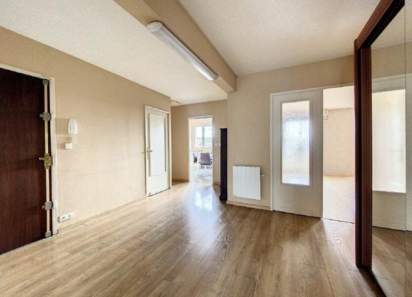 Appartement à vendre    5 pièces •  Montluçon