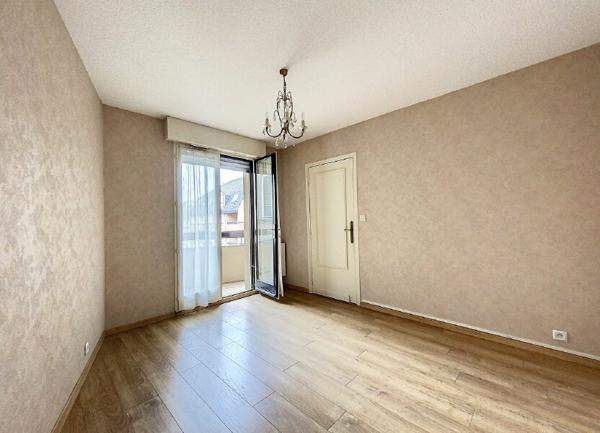 Appartement à vendre    5 pièces •  Montluçon