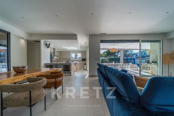 Villa contemporaine en bord de mer