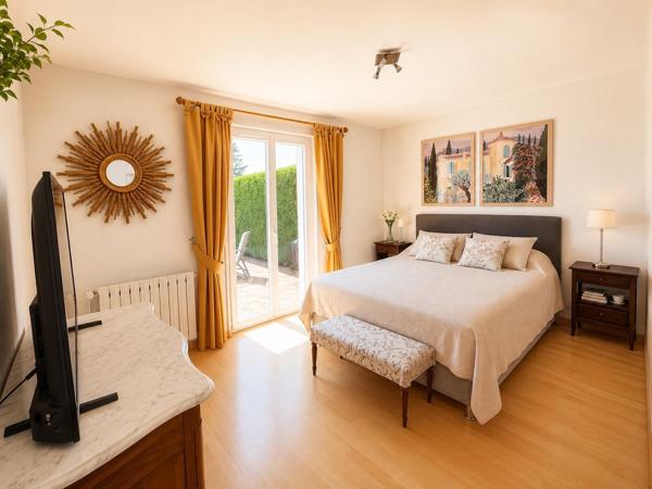 LURE – Élégante propriété de 215 m² avec vaste terrasse, jardin arboré et sous-sol complet